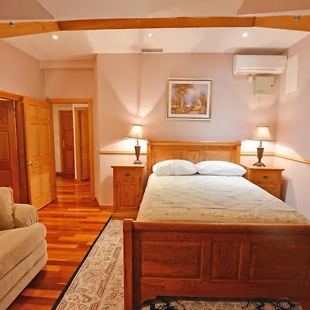 Villa Izvor *